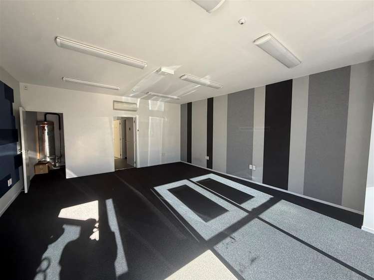 8/19 William Lewis Drive Sockburn_7