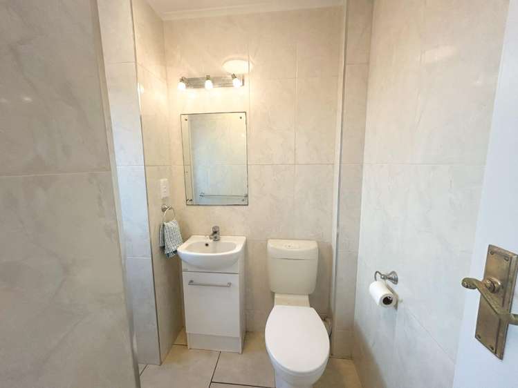 32c Charles Street Westshore_10