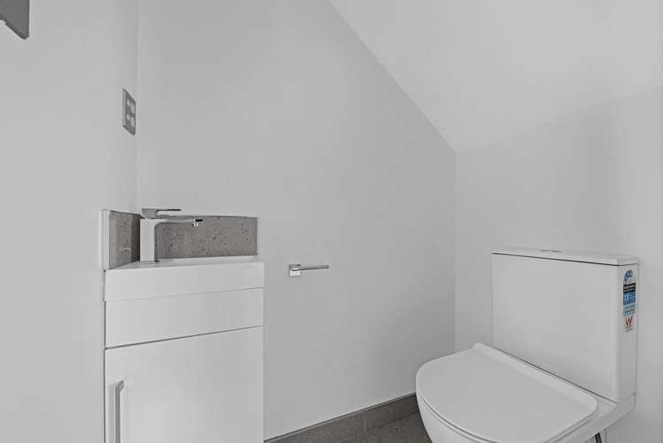 54E Parker Avenue New Lynn_11
