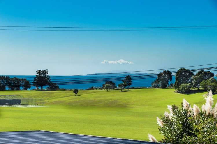 2/15 Winscombe Street Belmont_1