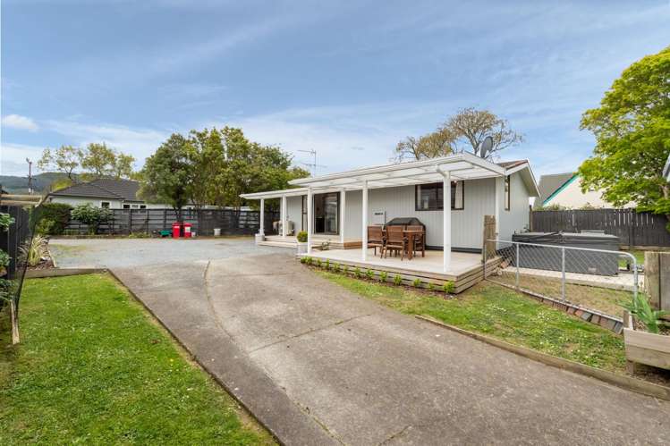 9A Heretaunga Square Silverstream_16