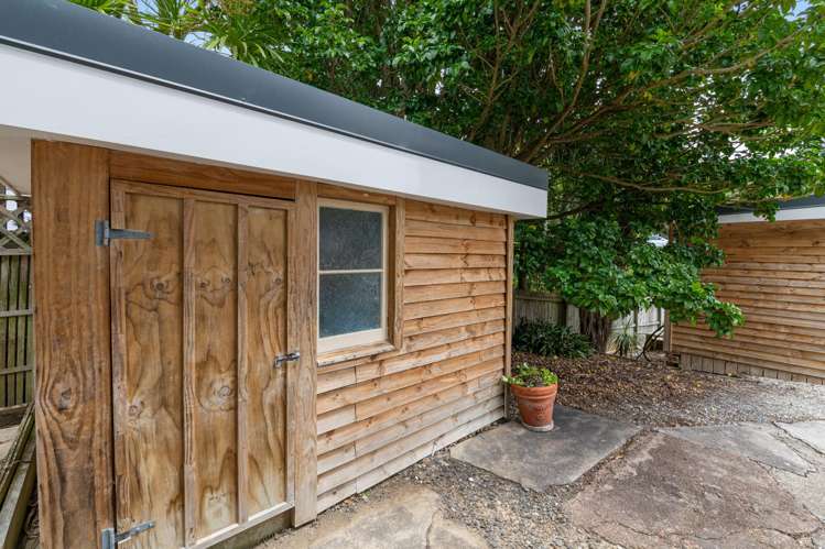 39 Swann Beach Road Stanmore Bay_14