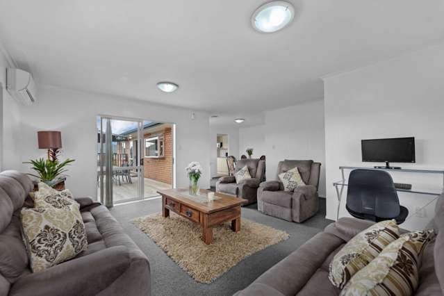 46 Medvale Avenue Flat Bush_1