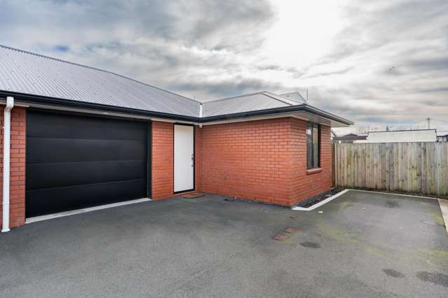 Solid Brick 2-Bedroom Home in Central Hamilton