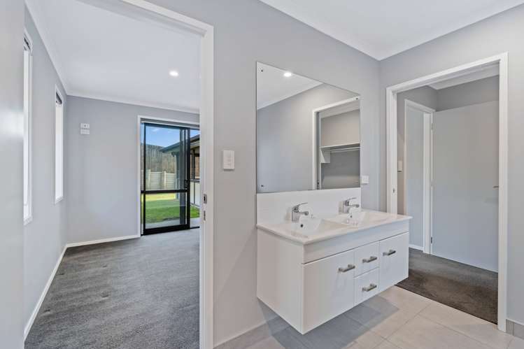 45 Pebble Beach Boulevard Kamo_12