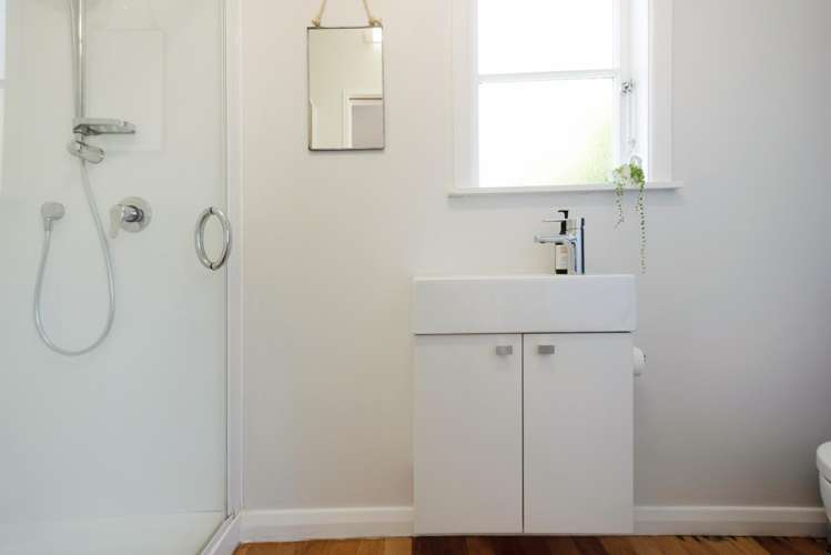 7 Lancaster Street Karori_32