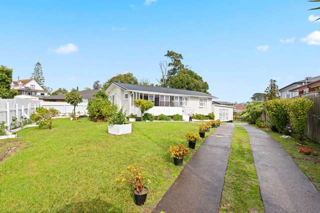 Your Family Haven in Glendene!