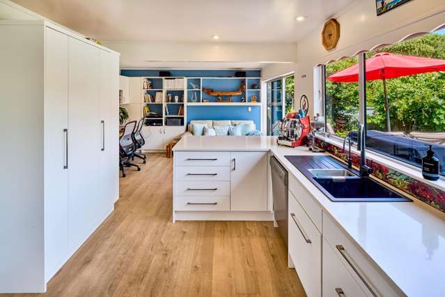7 Tui Terrace Tawa_2