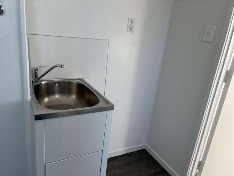3/6 Cruickshank Crescent 1723_8