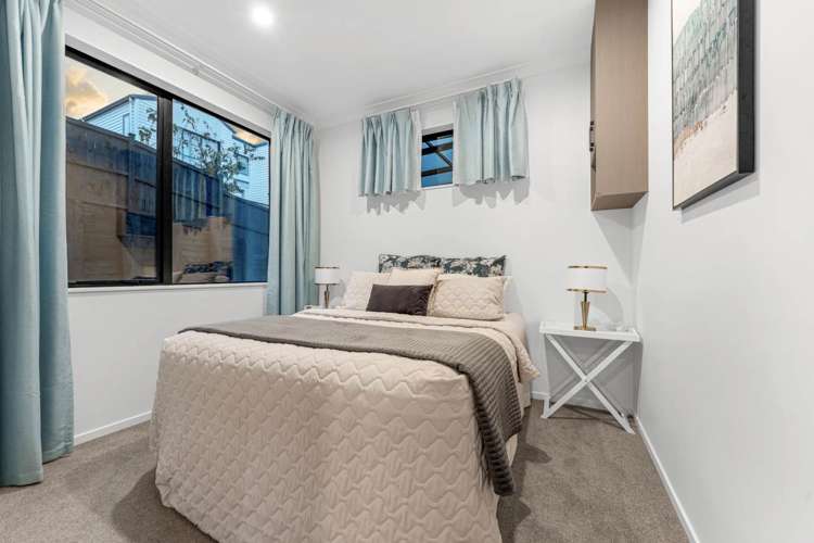 5 Hind Street Flat Bush_22