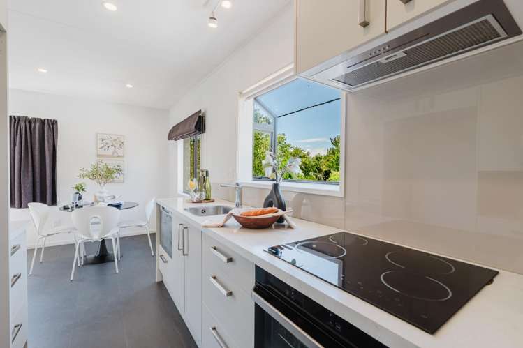 32 Lansdowne Crescent Glenview_14