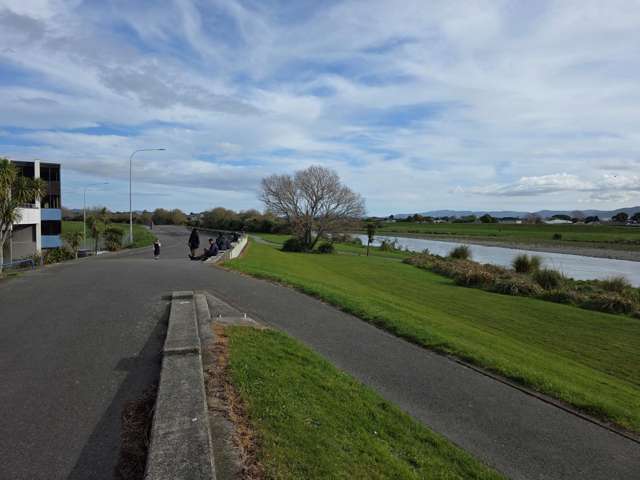 4 Market Grove Hutt Central_4