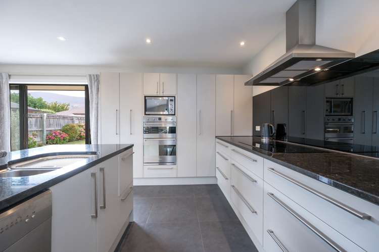 28 Cambelldon Crescent Stoke_16