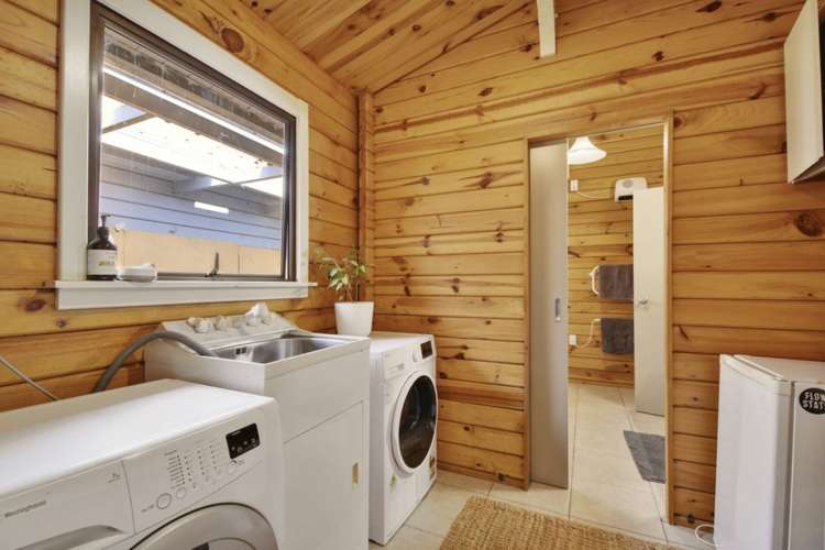 20 Pears Road Sefton_10