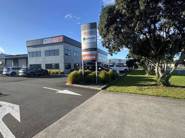 20 Jean Batten Drive Mt Maunganui_10