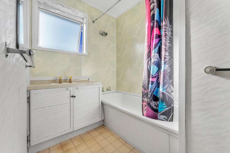 2/48 Tabitha Crescent Henderson_13