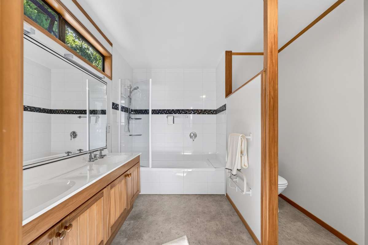 4 Davis Crescent_5