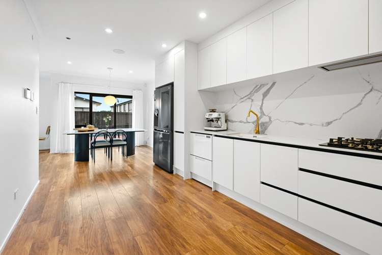 15 Ogilvie Avenue Chartwell_4