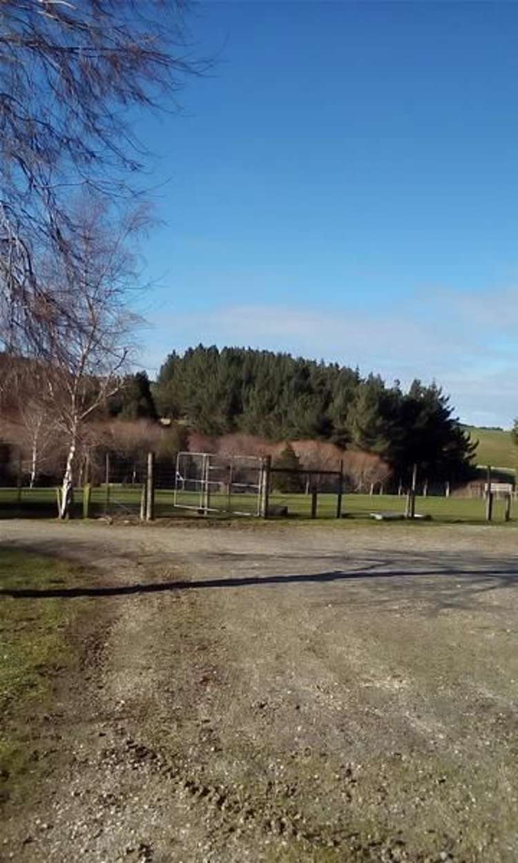 25 Dolamore Park Road Gore Surrounds_24