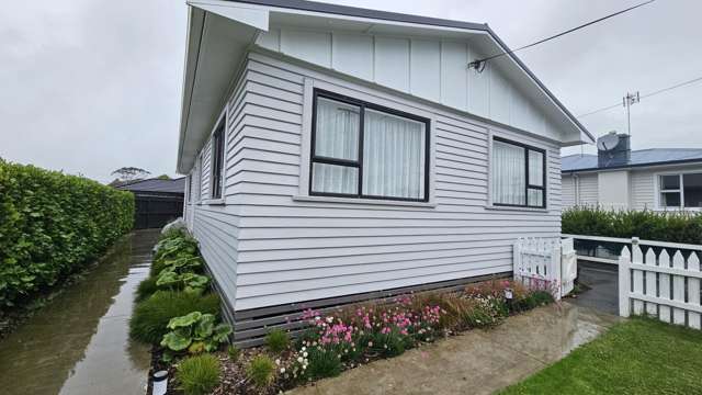 PRISTINE HOME IN MERRILANDS