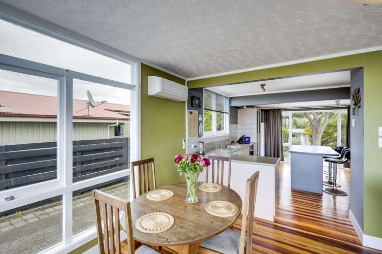 242 Whirinaki Road Bay View_11