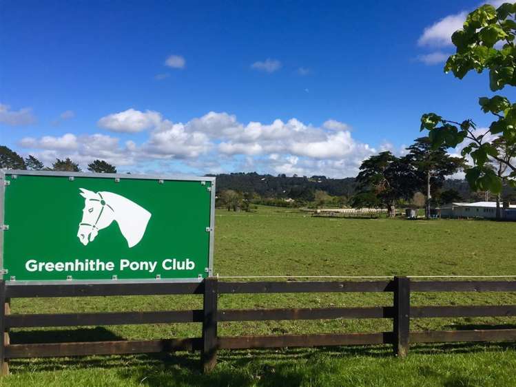 102 Shelter Drive Greenhithe_5