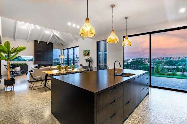 11 Laguna Place in Matakatia, Rodney