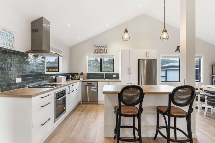 103 The Drive Whangamata_18