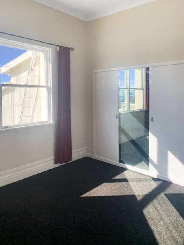 12 High Street Bulls_2