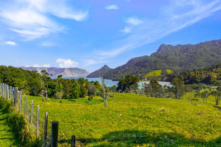 42a Upland Road Huia_26