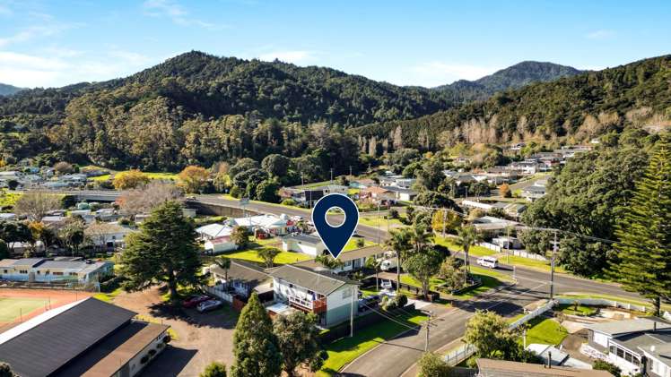 2 West Crescent Te Puru_6