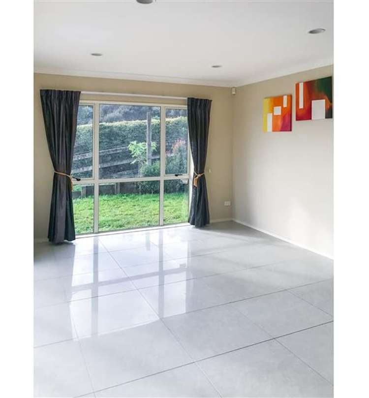 10 Michael Bosher Way Flat Bush_6