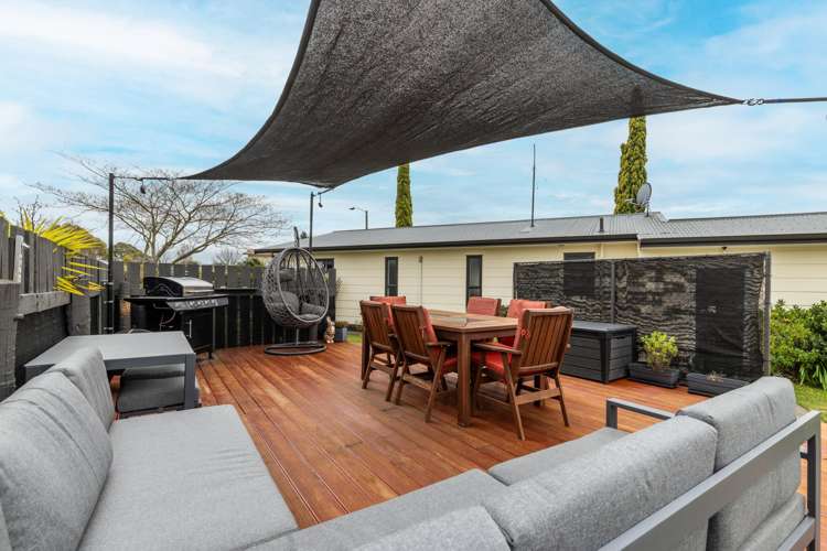91 Caernarvon Drive_0
