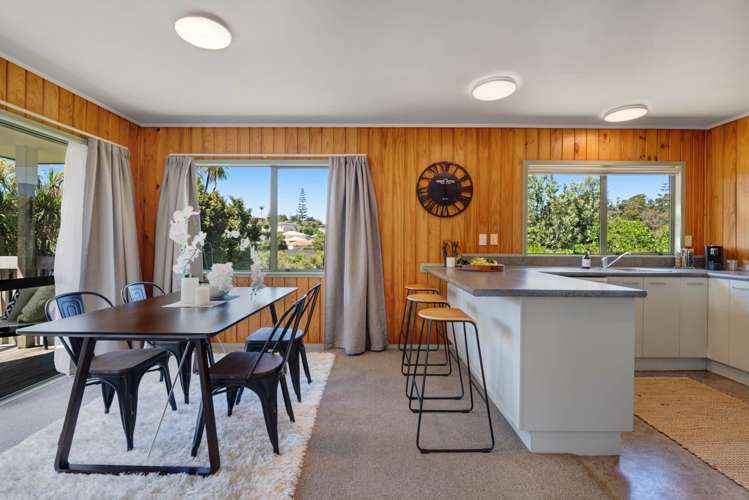 2/65 Charlotte Street Stanmore Bay_21