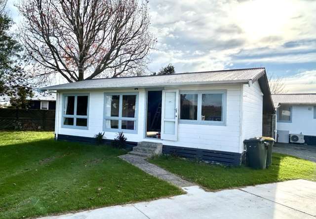 76A Riverside Drive 11597_1