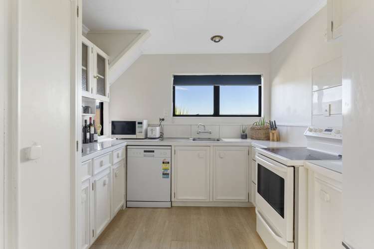 12 Surrey Road Richmond_12