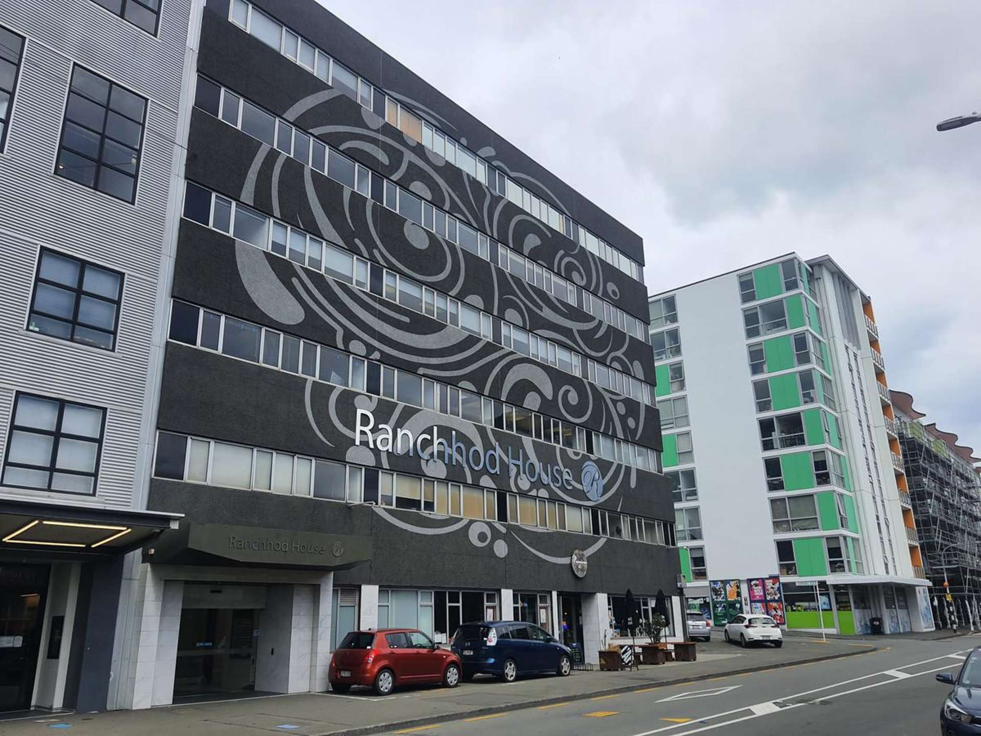 Level 4/39 Webb Street Mount Cook_0