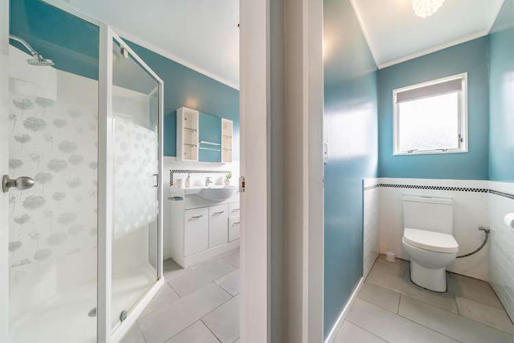 18 Yarrow Place Papakowhai_20