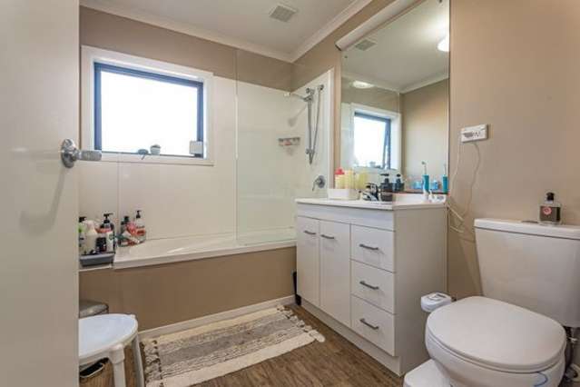 54A Shamrock Street Takaro_1