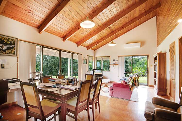83 Pipitiwai Drive Helensville_11