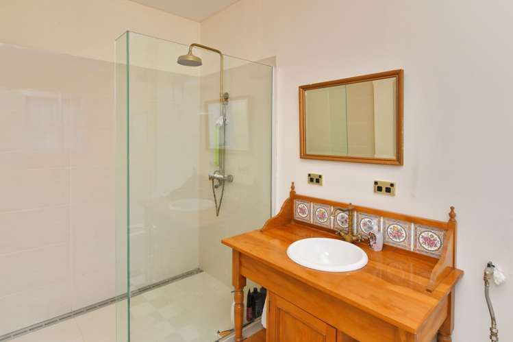 549 Depot Road Oxford_13