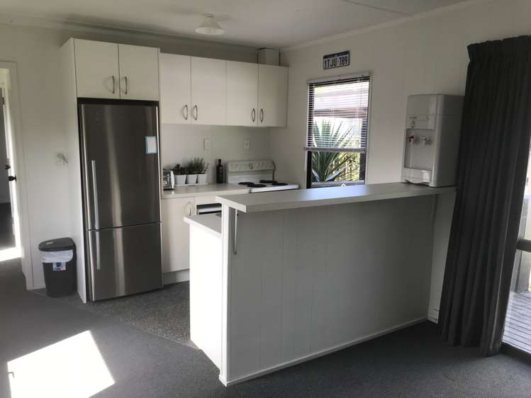 54 Helena Street Massey_15