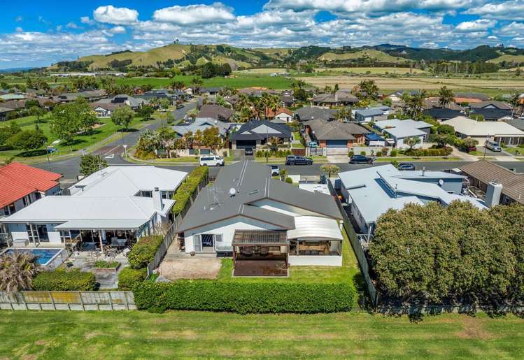 81 Oriental Parade Papamoa Beach_23