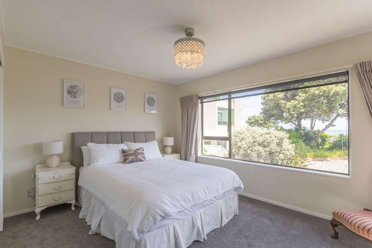 82 Marine Parade Paraparaumu Beach_16