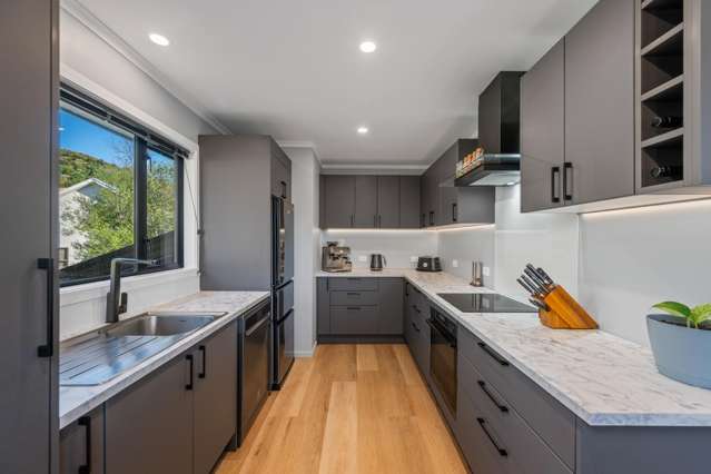 90 Moana View Road Waikawa_3