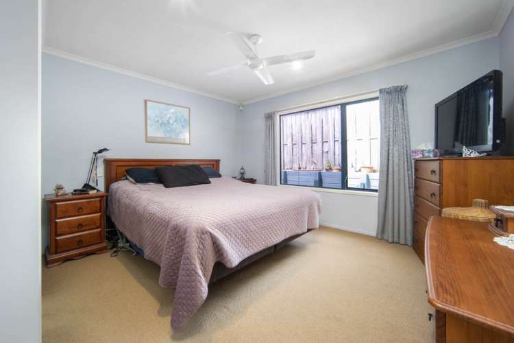 46 Hillwell Drive Henderson Heights_12