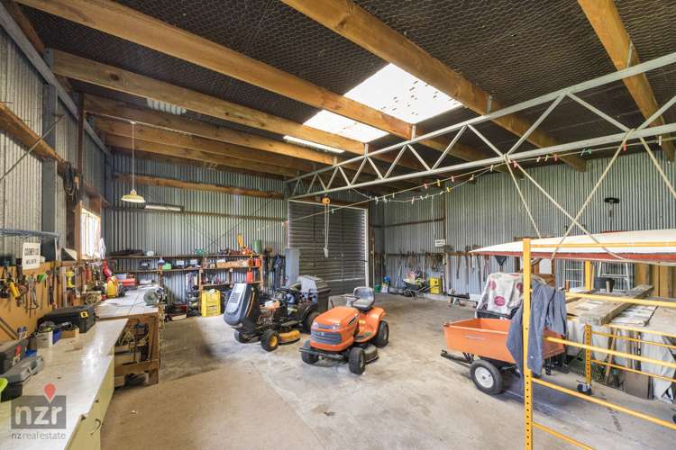 178 James Road Halcombe_19