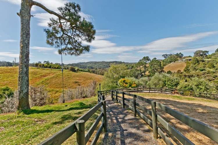 16 Rodeo Drive Redvale_32