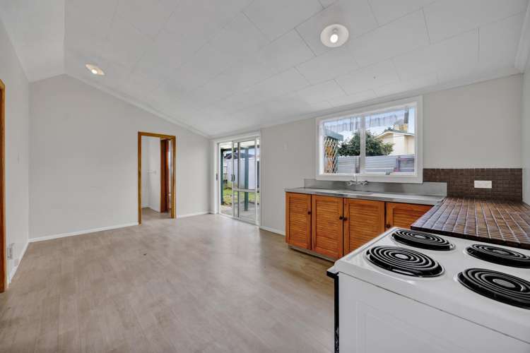 66 Cloten Road Stratford_9