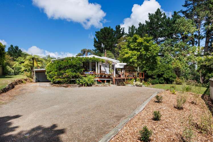 303 Kahuterawa Road Linton_13